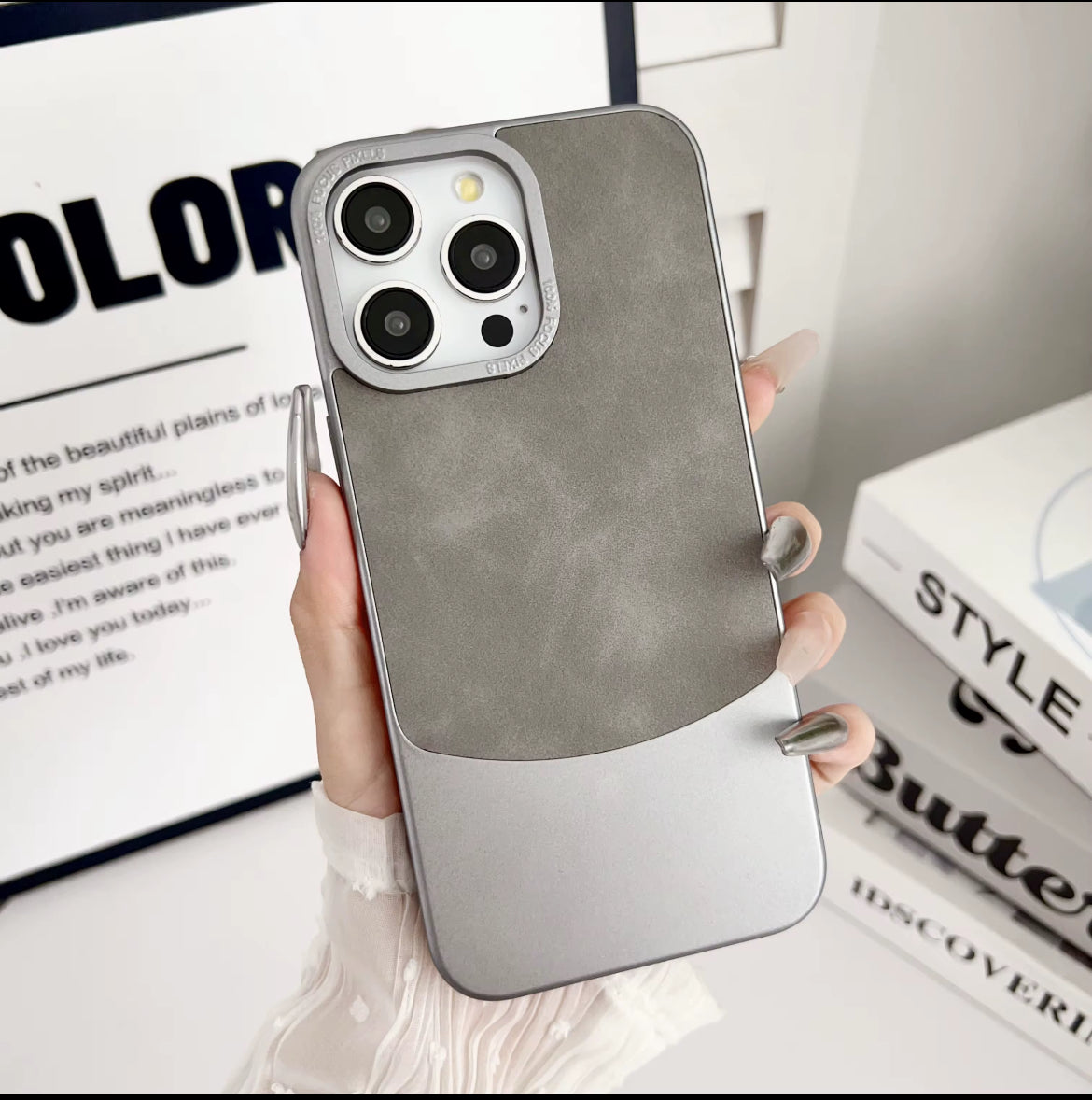 EN PROMO ÉTUI PREMIUM EN FLANELLE AVEC CADRE DE LENTILLE MÉTALLIQUE. PROTECTION ÉCRAN OFFERT