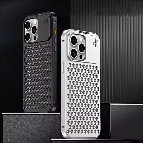 Coque 100% Aluminium Perforée (Protection écran offerte)